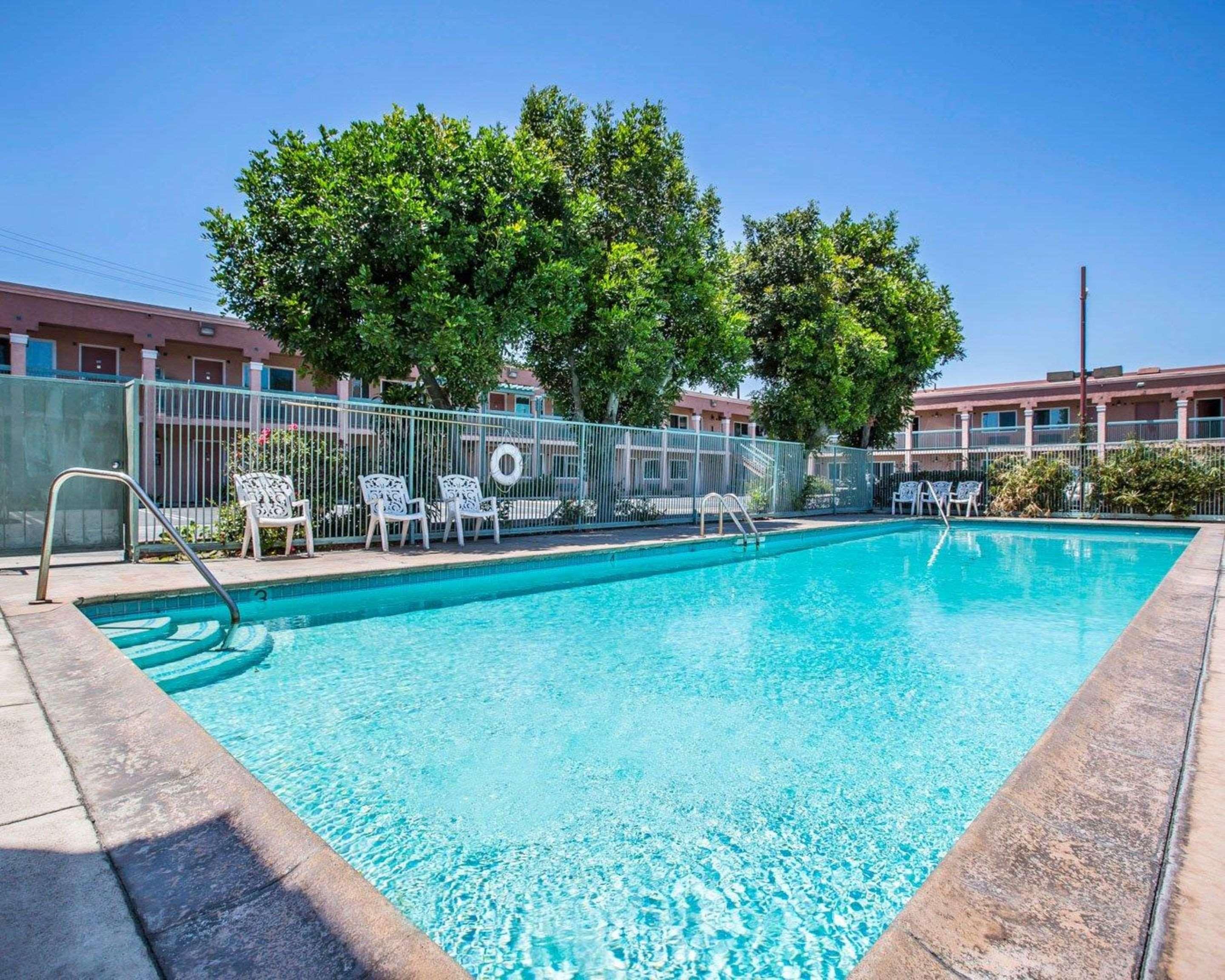 Rodeway Inn South Gate - Los Angeles South Eksteriør billede